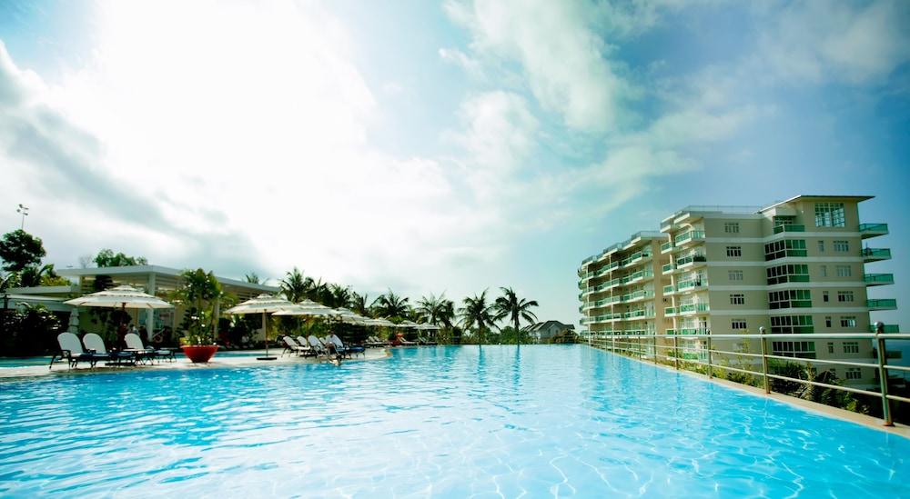 Ocean Vista Mui Ne