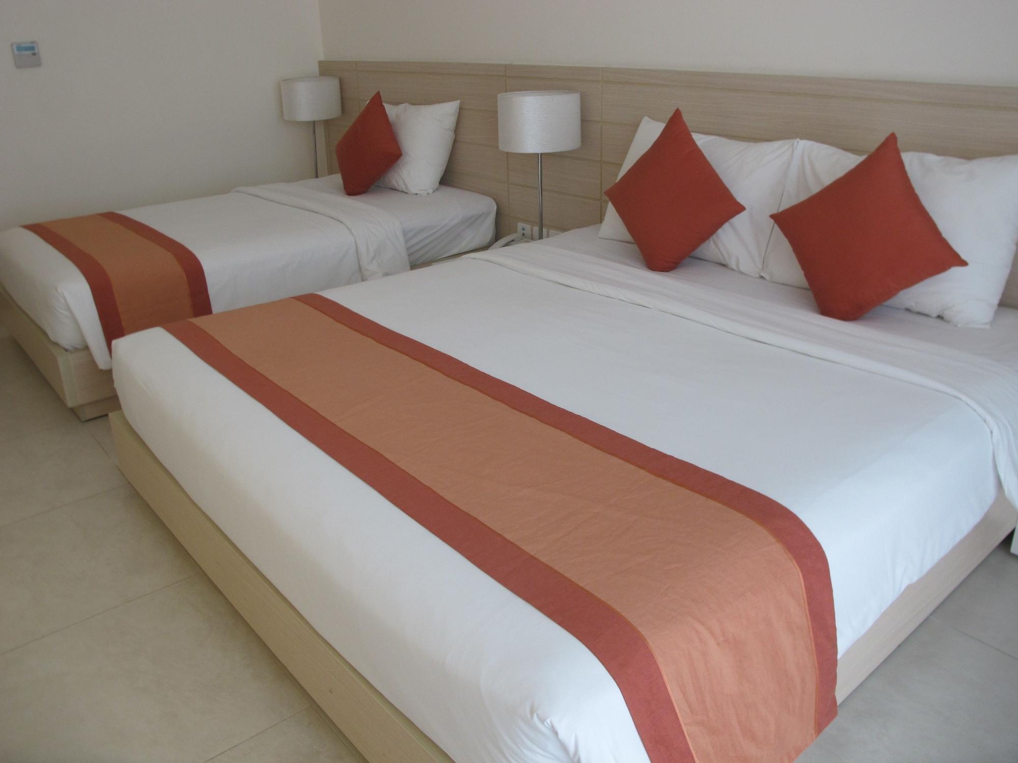 Nhi Phi Hotel Nha Trang