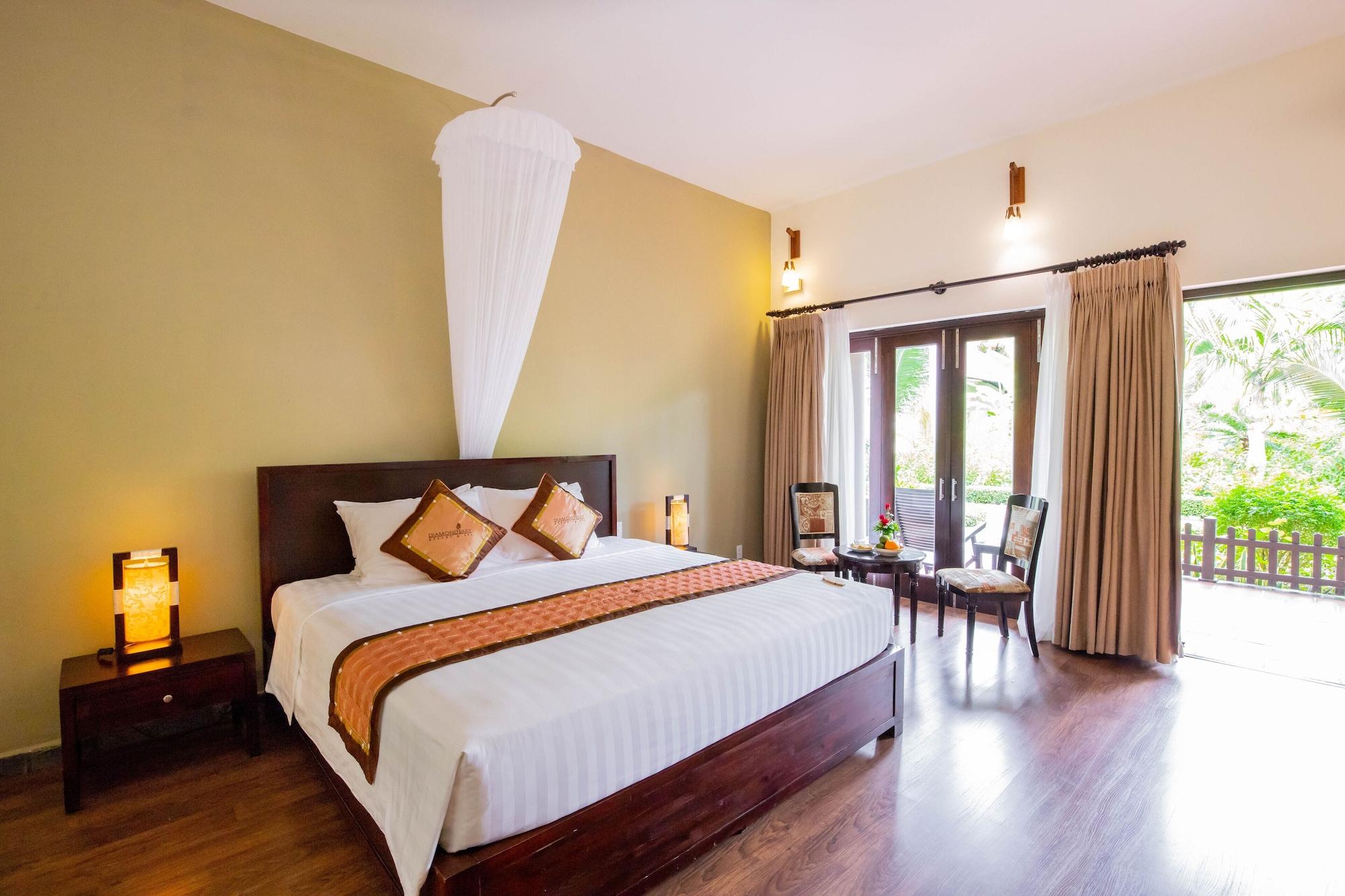 Resort Diamond Bay & 5*