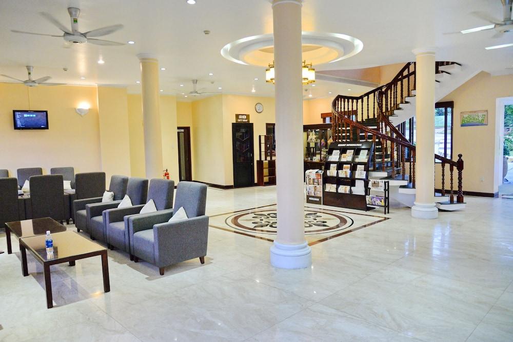 Resort Saigon &