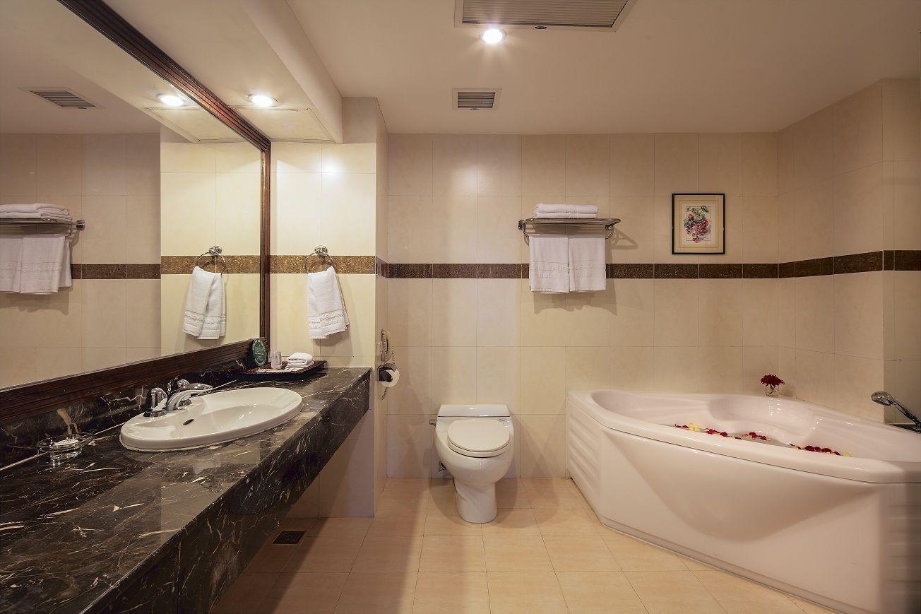 Sai Gon Quang Binh Hotel 4*