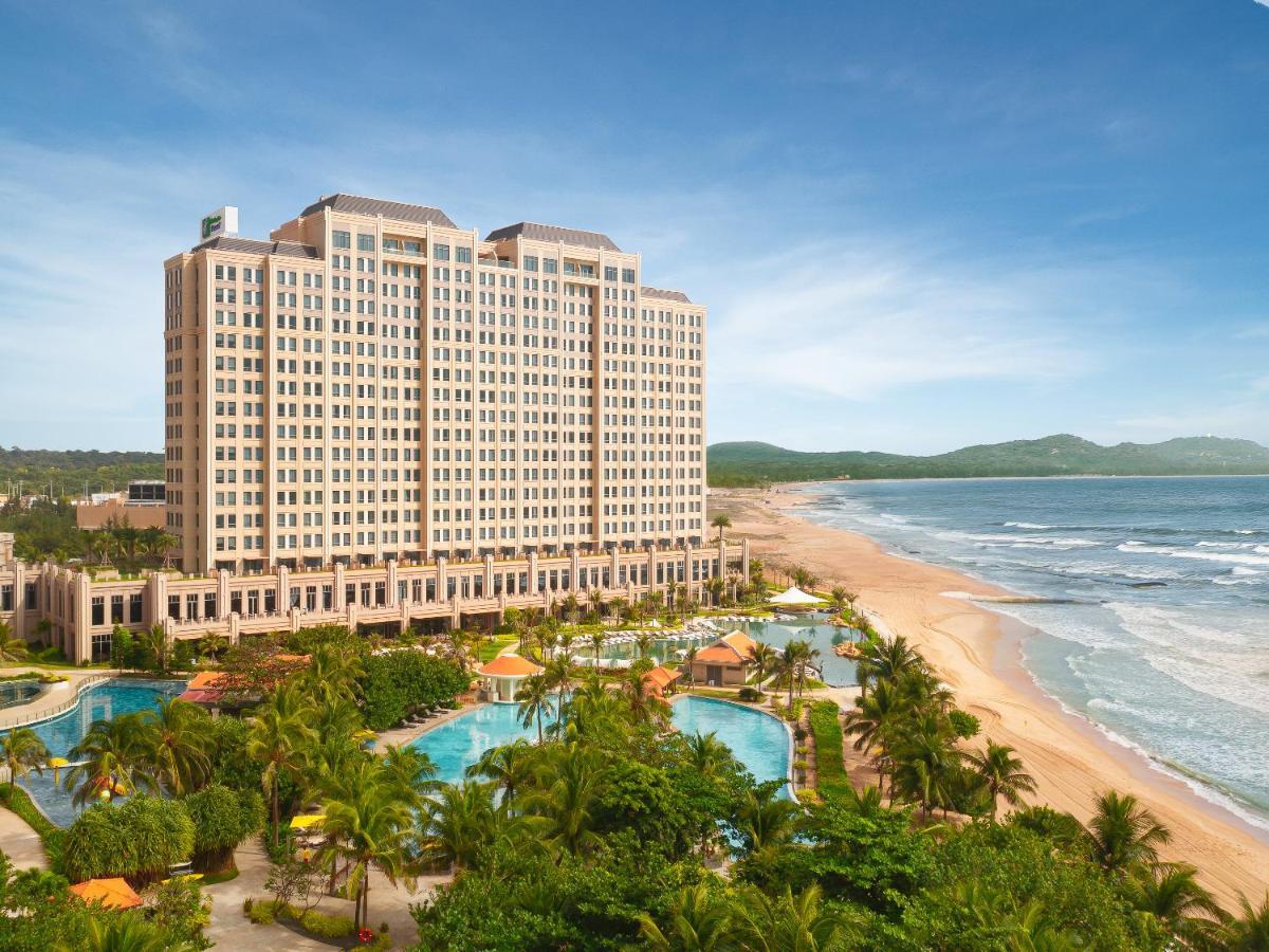 By Ihg