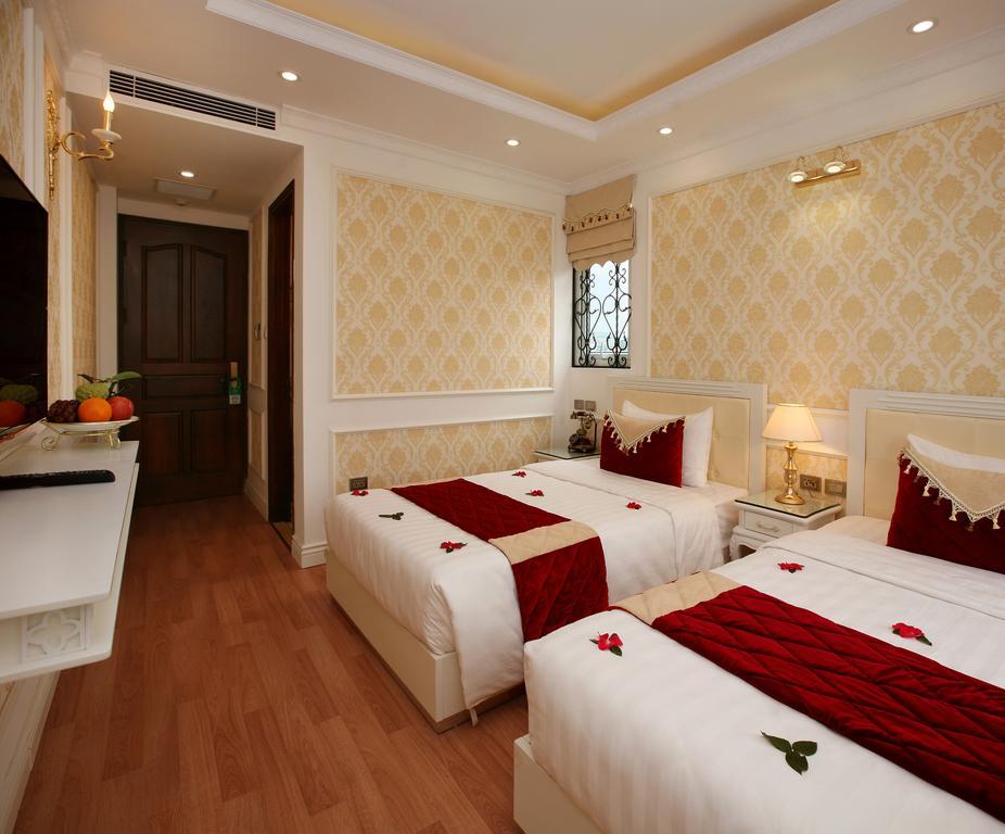 Royal Hotel