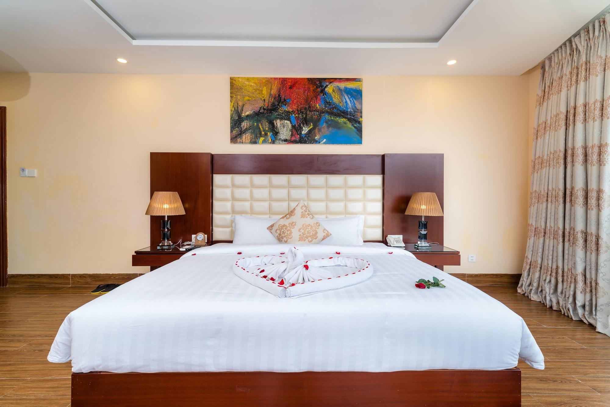 Nhat Minh And Hotel Da Nang