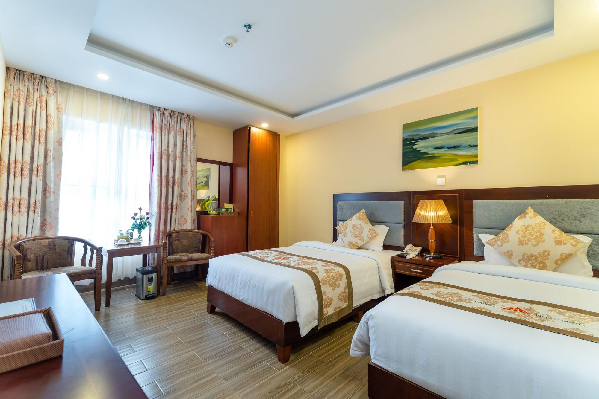 Hotel Nhat Minh And Da Nang
