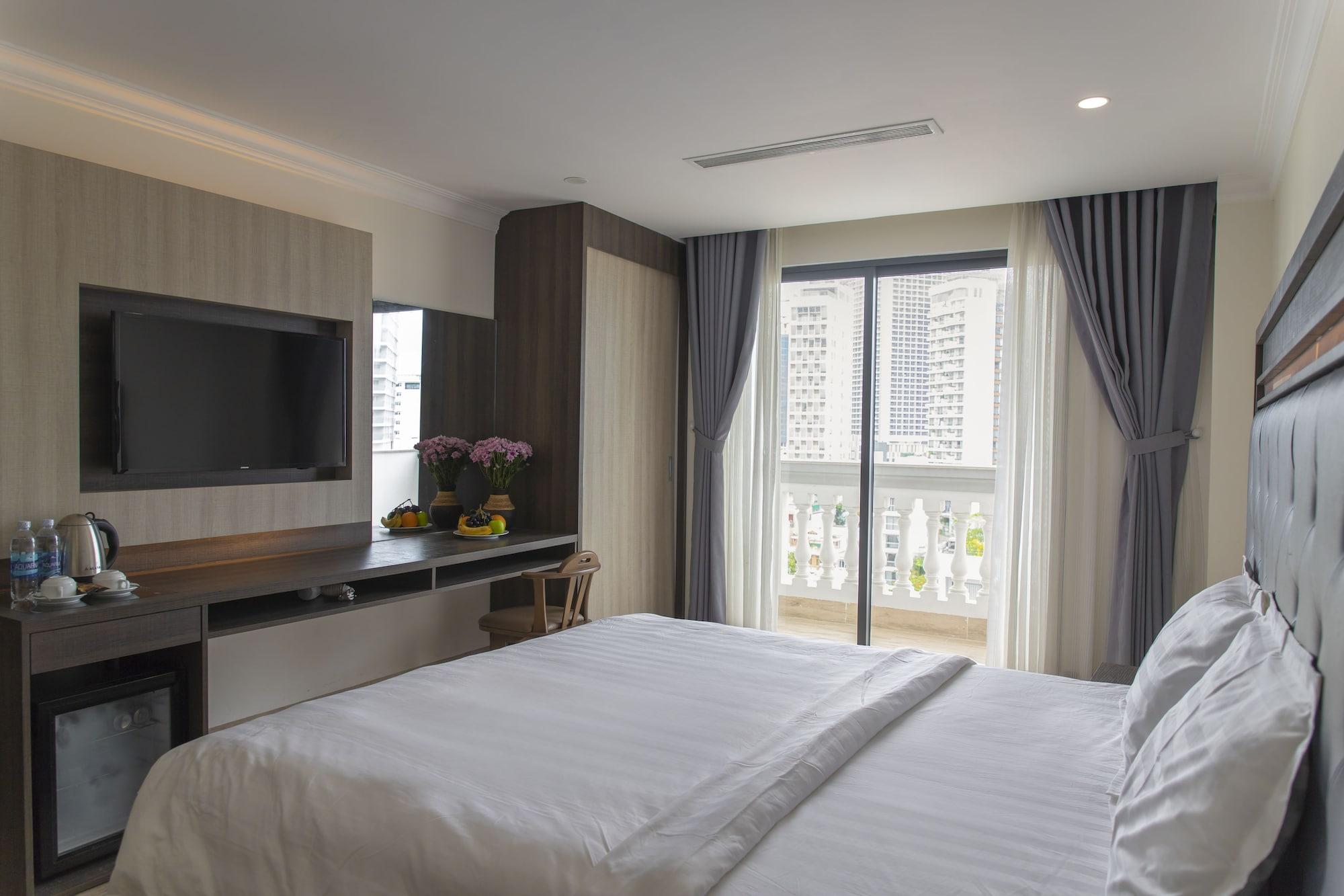 Seven Seas Hotel