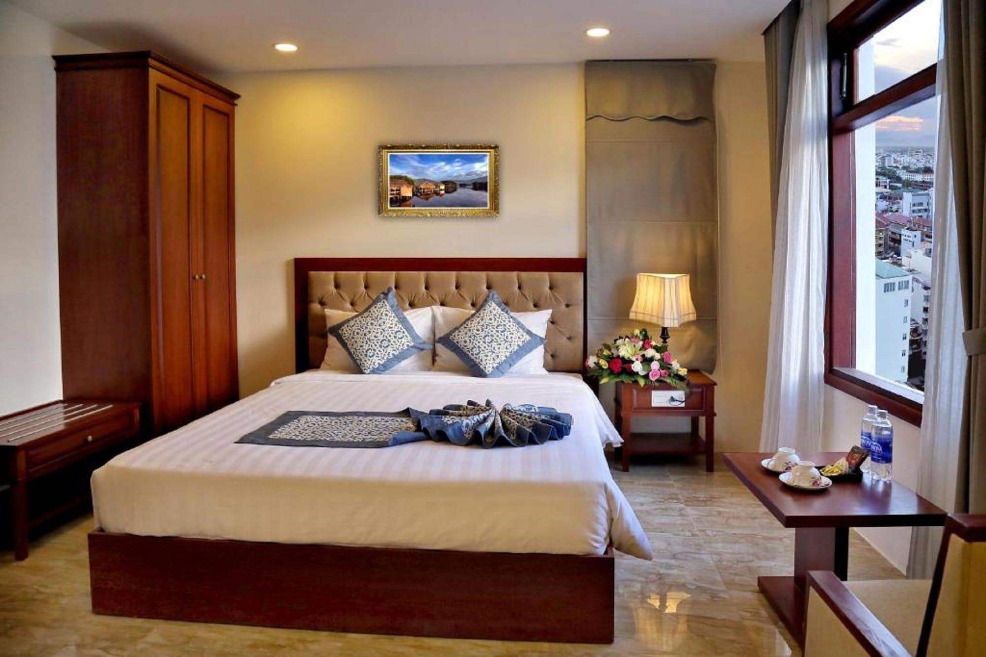 Apus Nha Trang