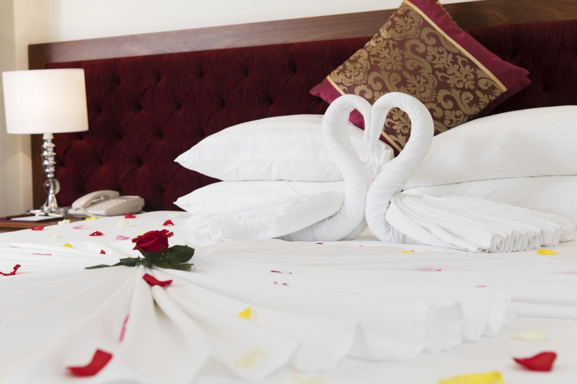 Apus Hotel 4*