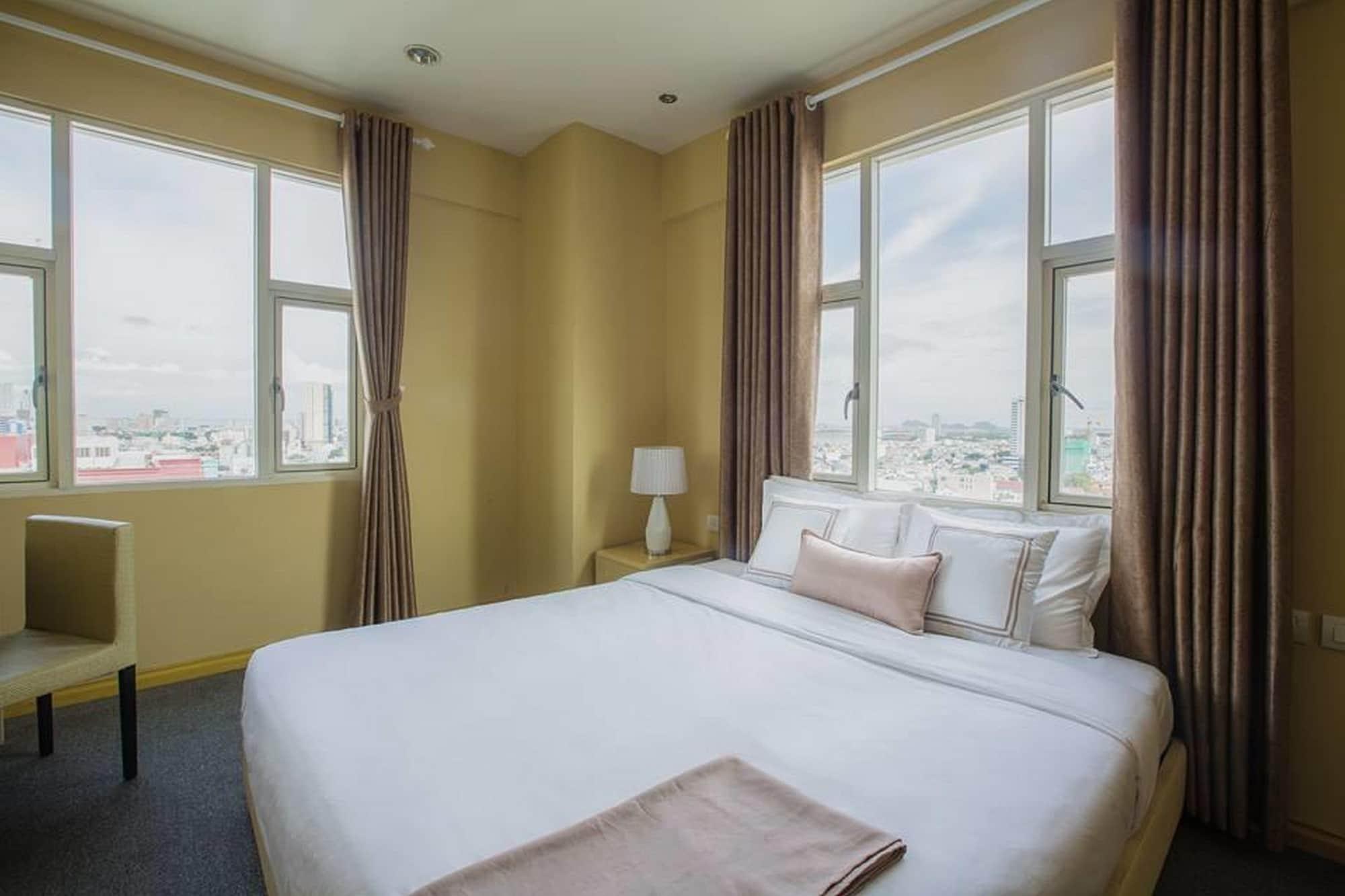 Vinh Trung Plaza Khách sạn 4*