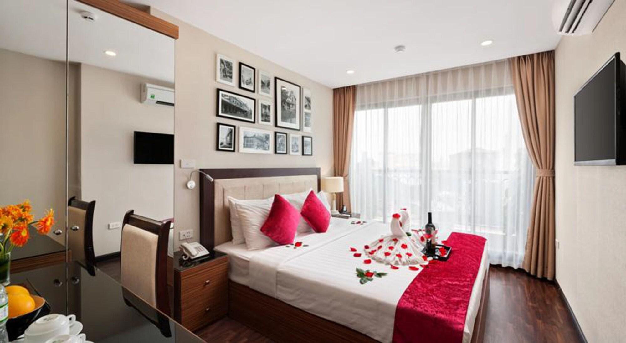 Golden Moon & Travel 3*