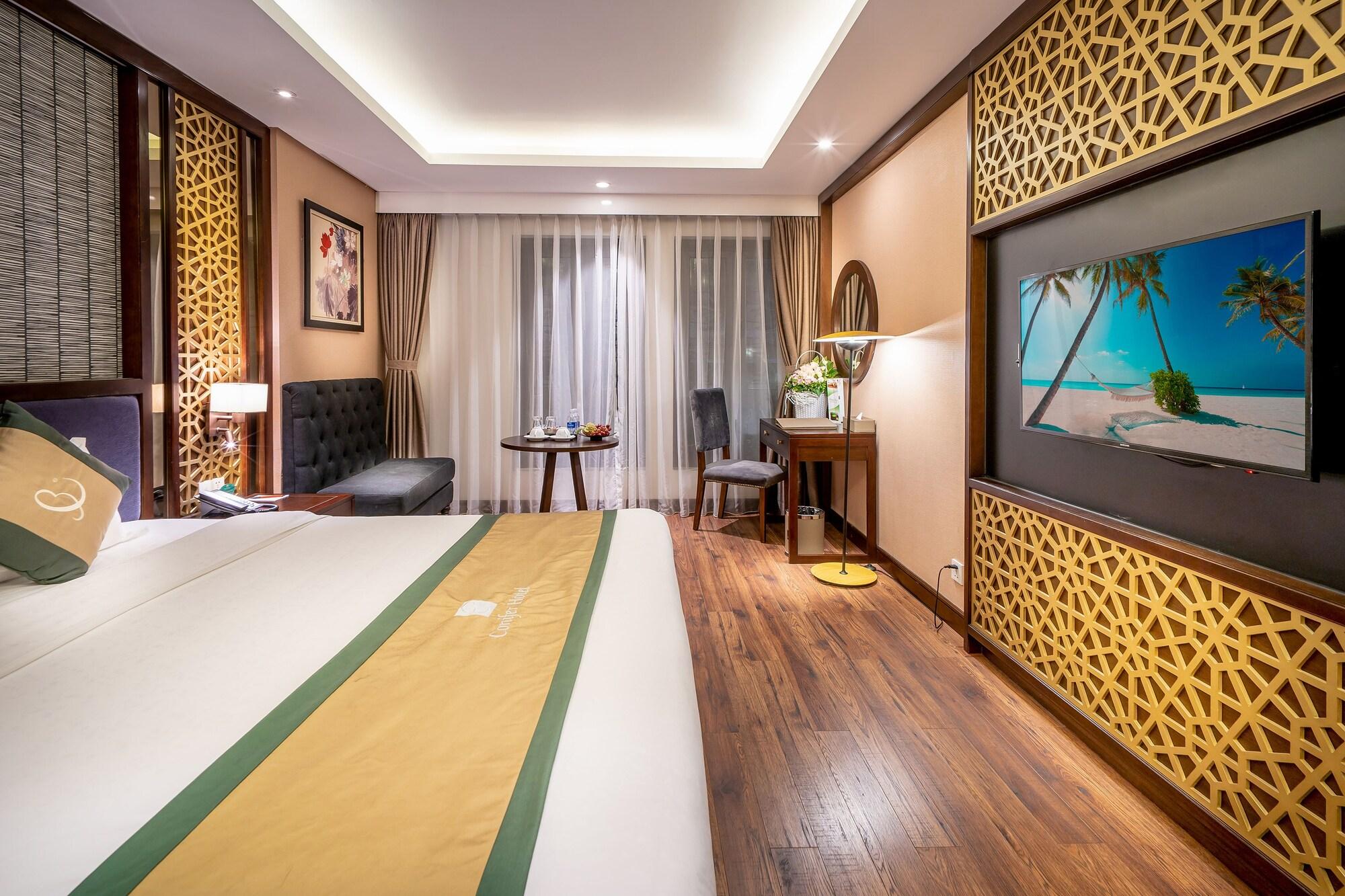 Hotel Conifer Grand