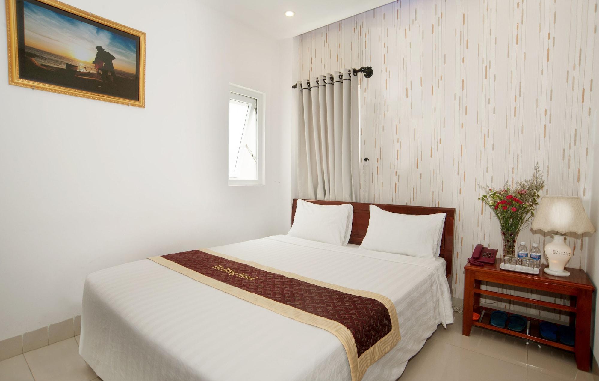 Phuong Tung Hotel 2*