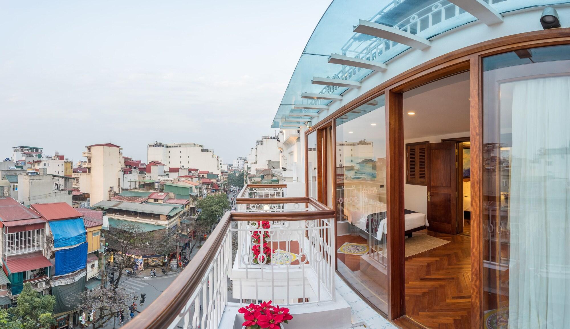 Bay & Restaurant 4* Hanoi