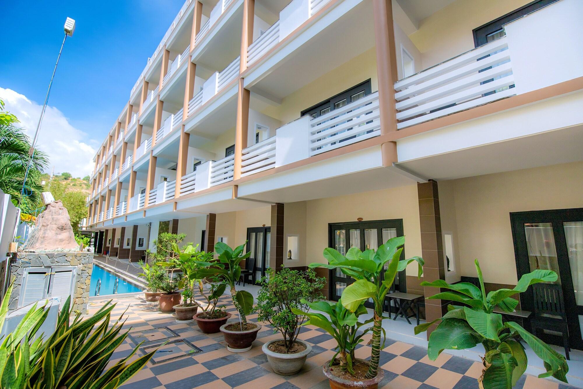 Khách sạn Dưỡng Bãi Biển Sun&sands