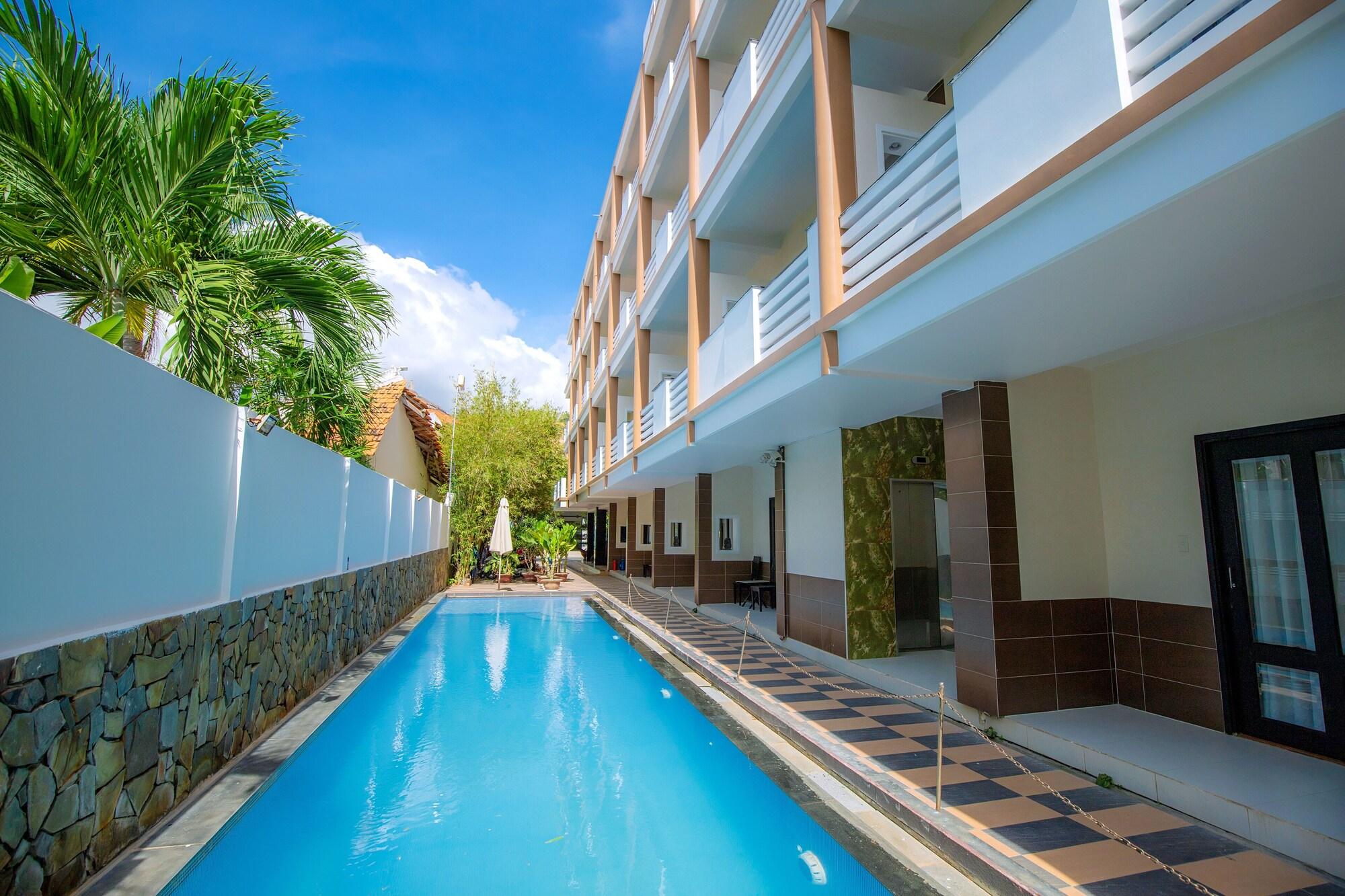 Khách sạn Dưỡng Bãi Biển Sun&sands 3*
