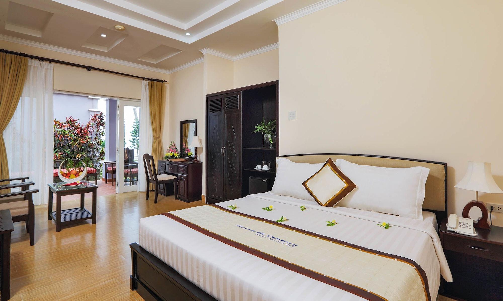 Muine Century & Resort 4*
