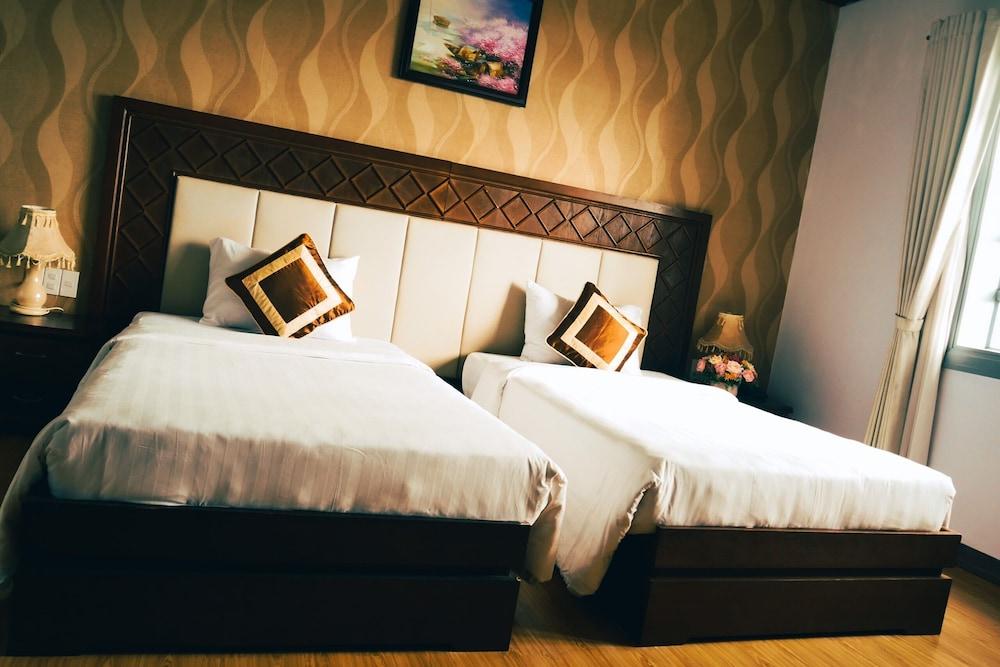 Rembrandt Hotel