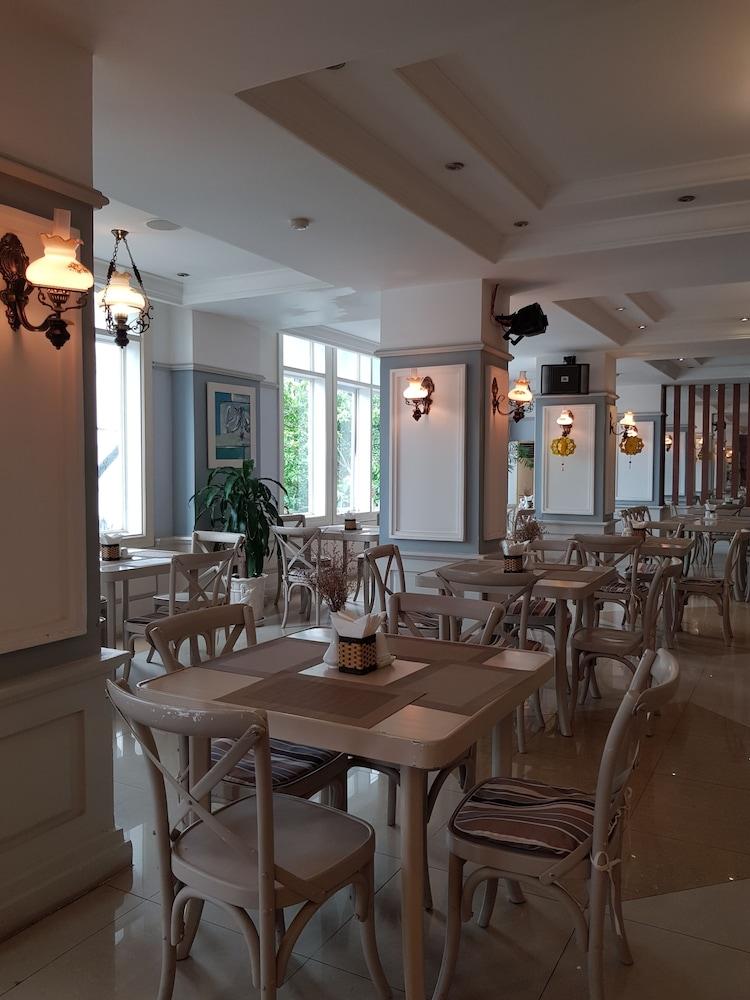 Hotel Rembrandt 3*