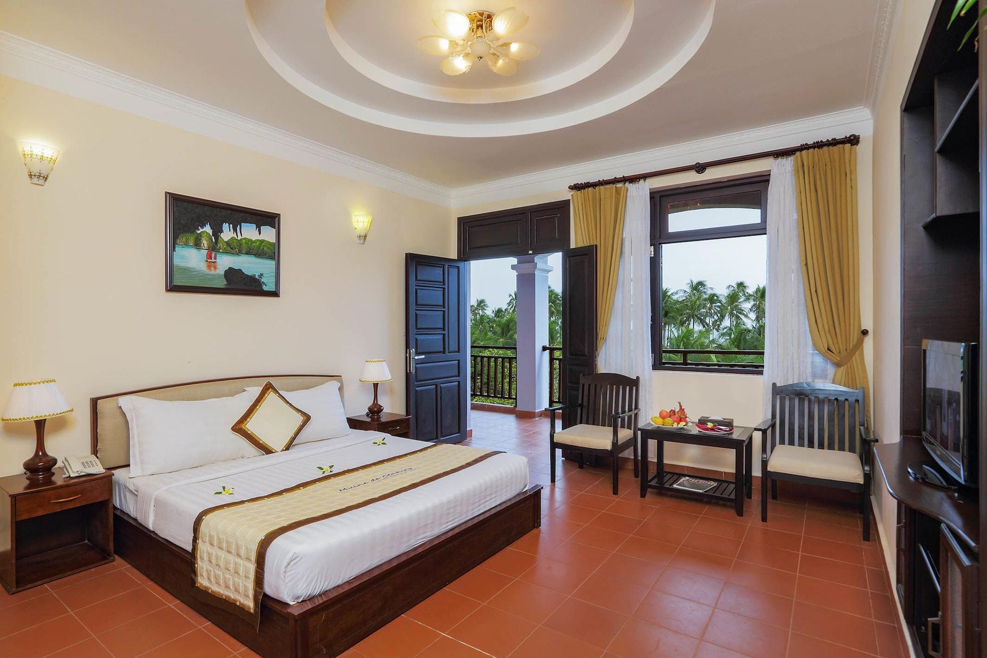 Muine Century & Resort 4*