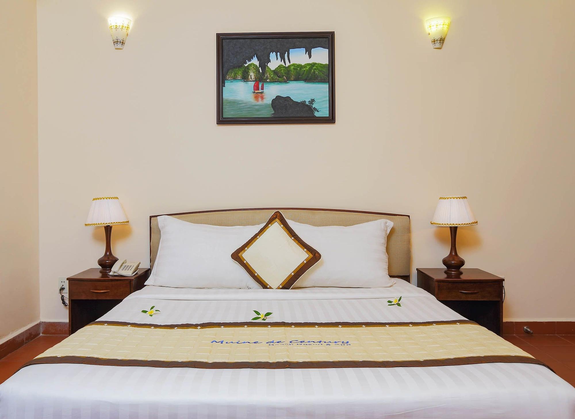 Muine Century & Resort Mũi Né