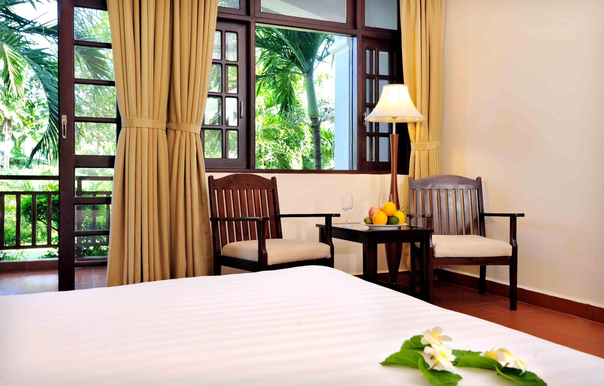 Muine Century & Resort Mũi Né