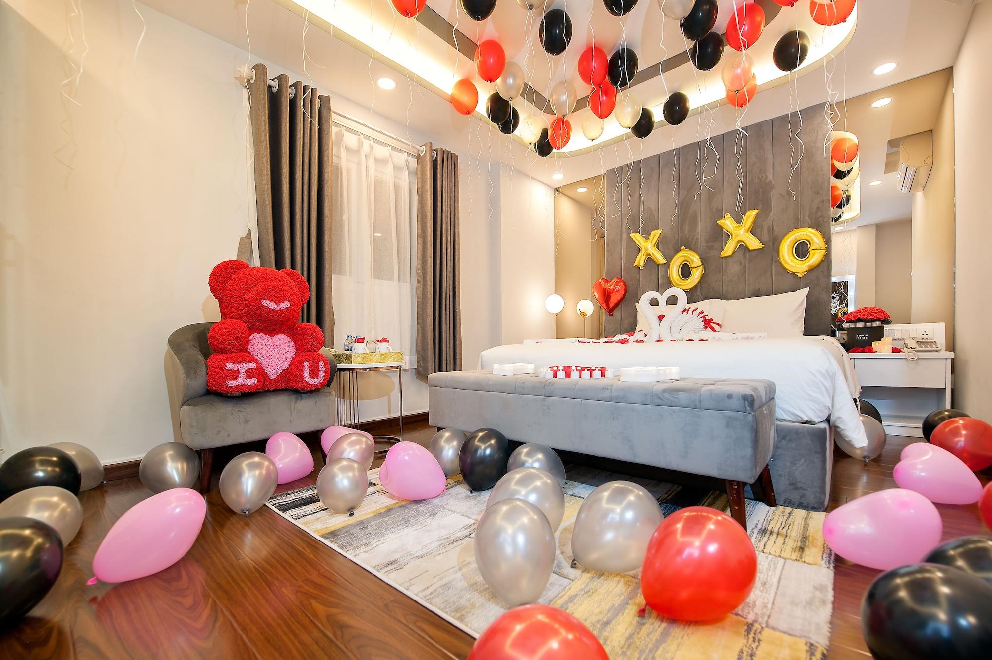 Adora Hotel 4*