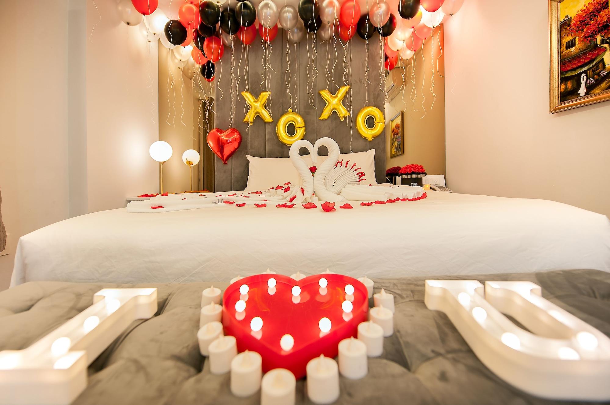 Adora Hotel 4*
