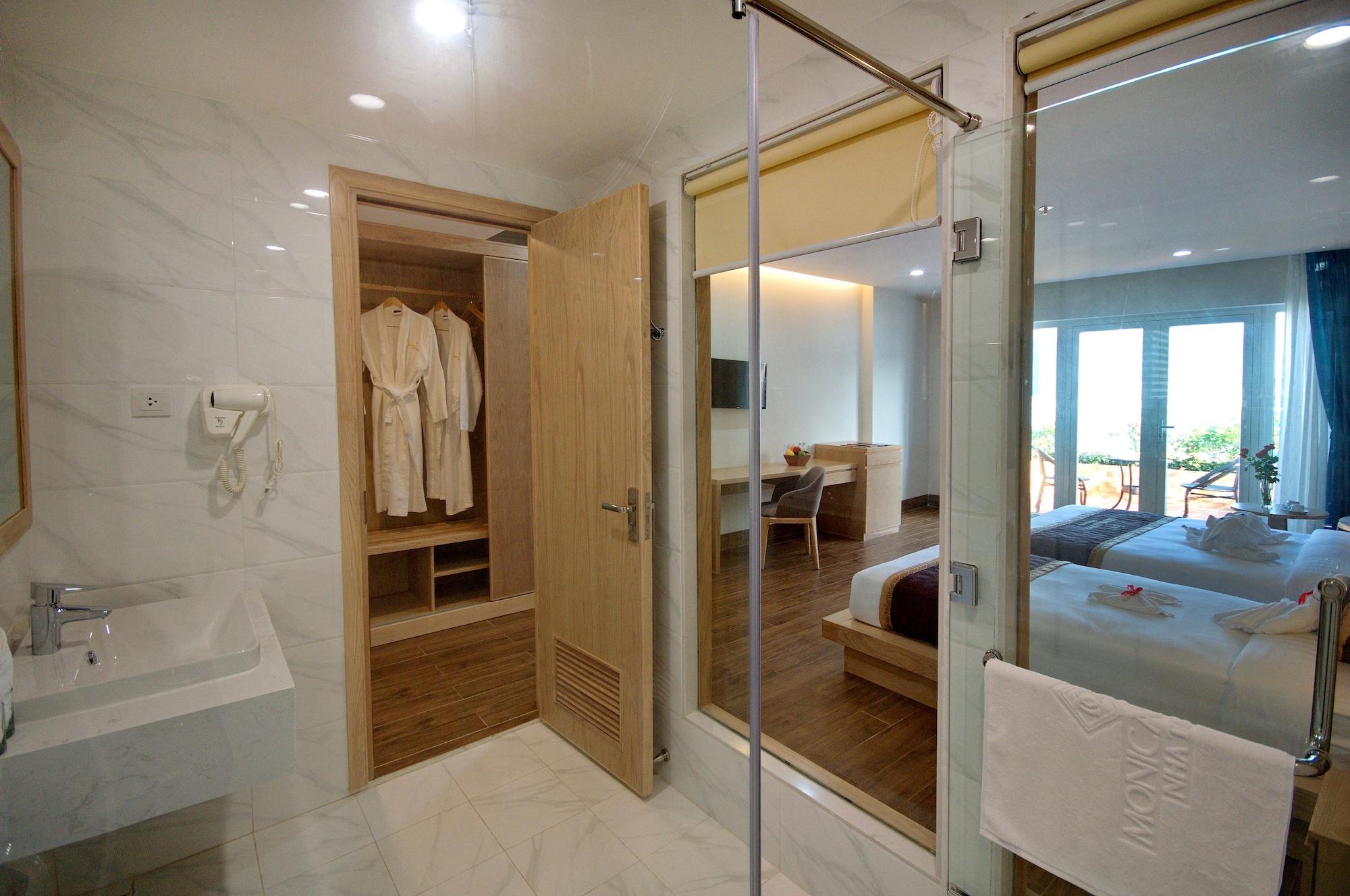 Gibson Hotel Nha Trang