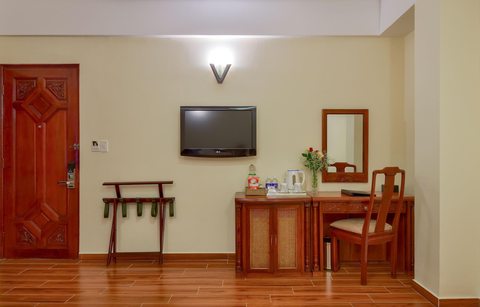 Hotel Khach San Park 3*