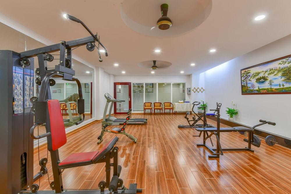 Hotel Khach San Park