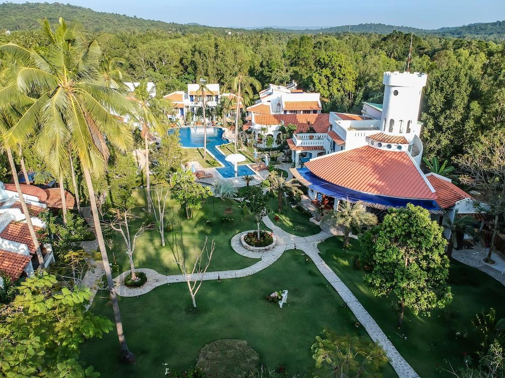 Resort Isabella