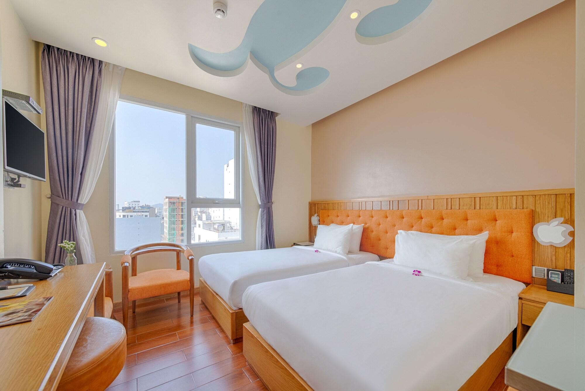 Sea Queen Hotel