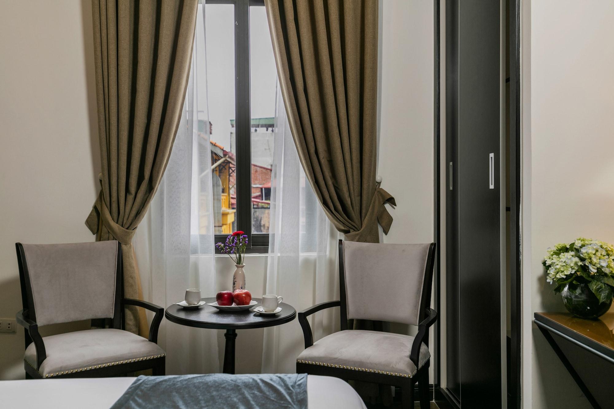 La Sante & 4* Hanoi