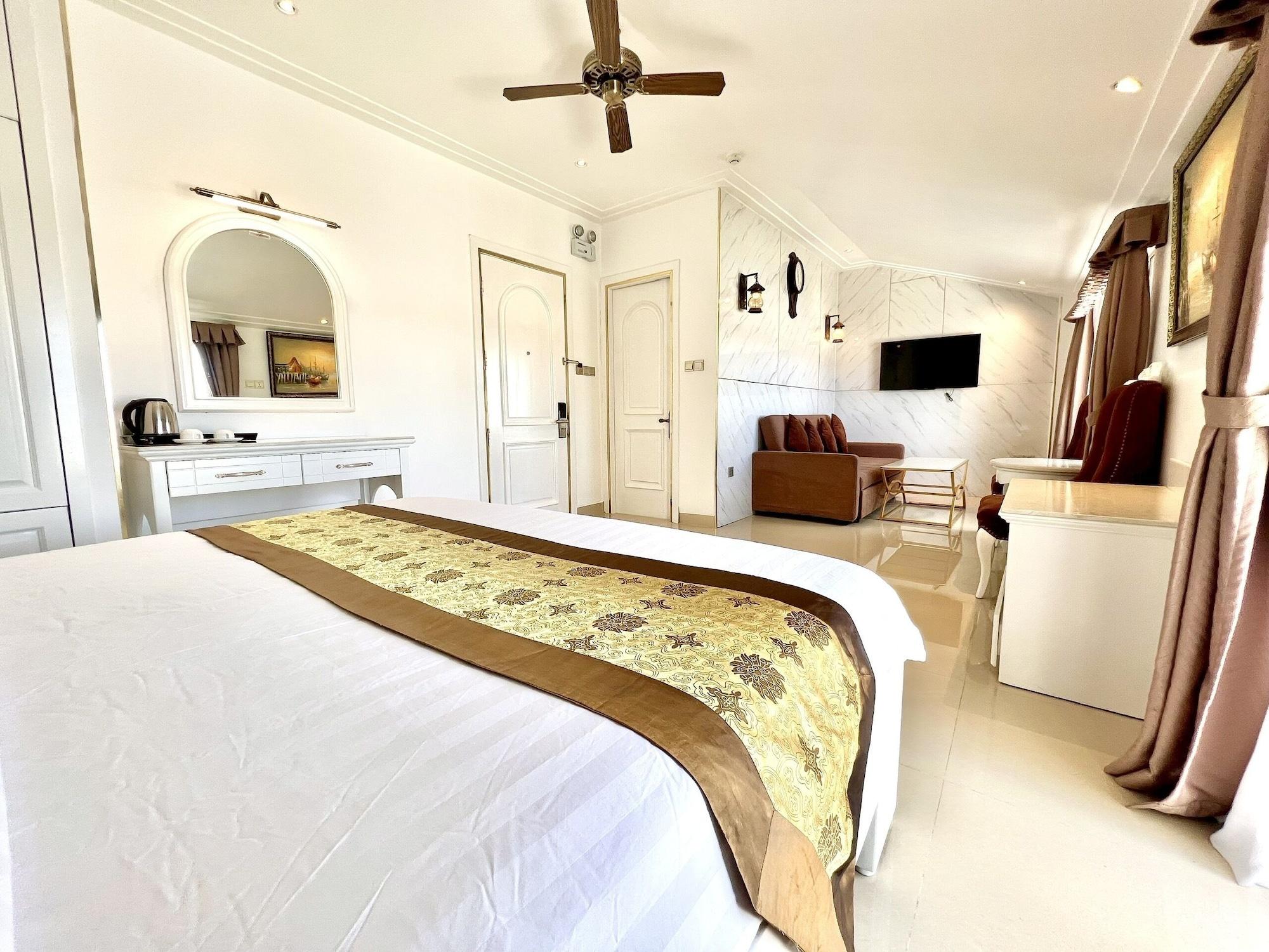 Hotel Tulip 3 2*