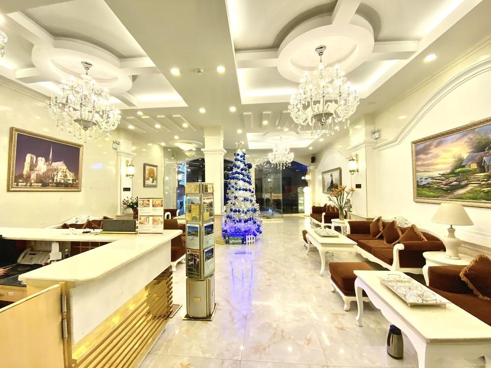 Tulip 3 Hotel