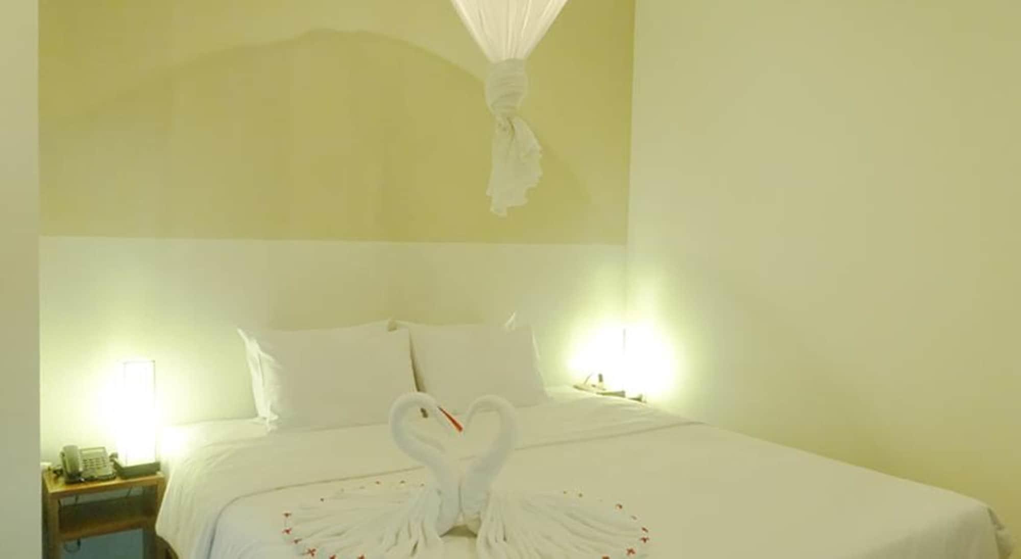 Mekong Riverside Boutique & 4*