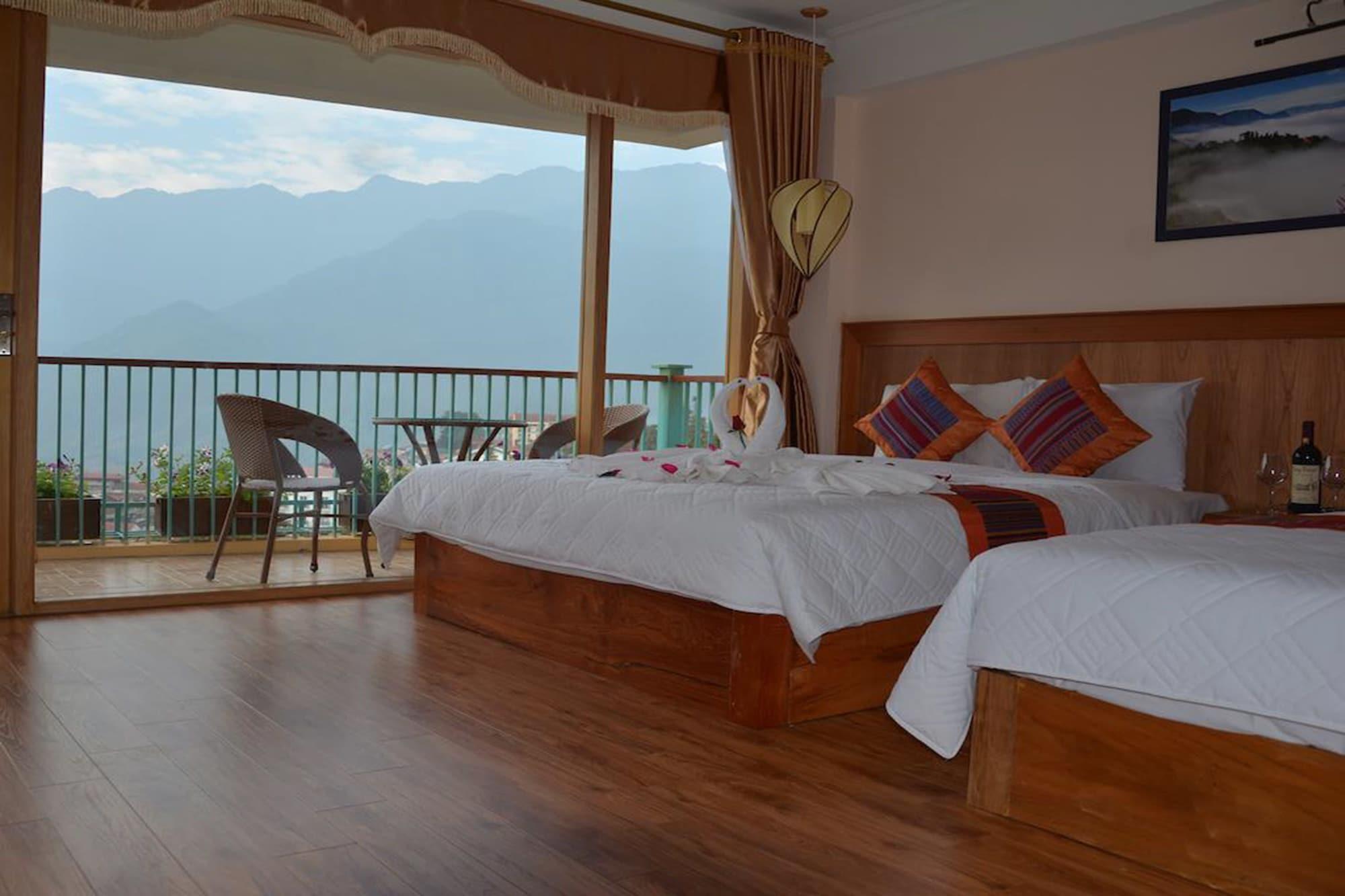 Panorama Hotel 3*