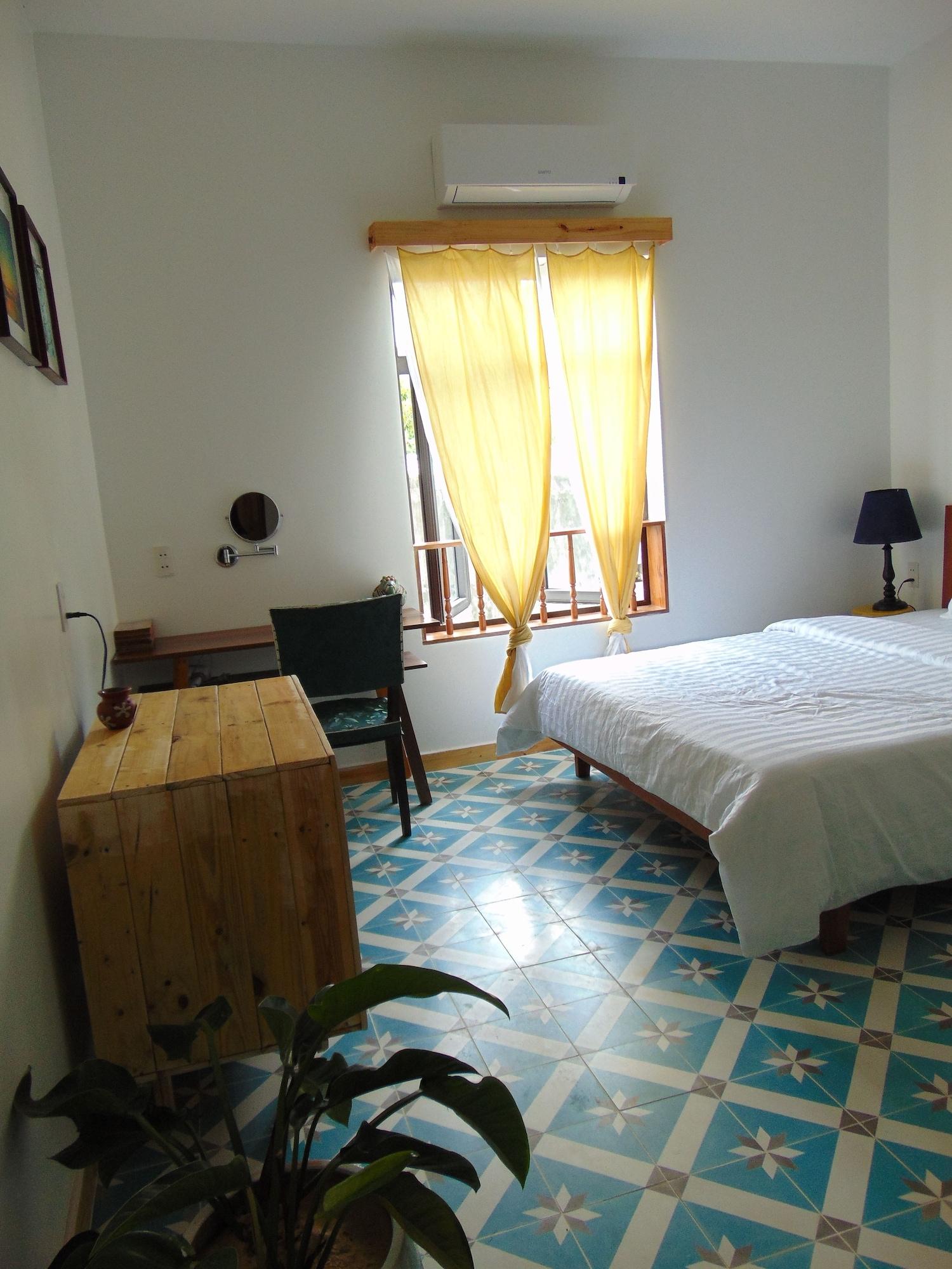 Hotel De Condor 2*