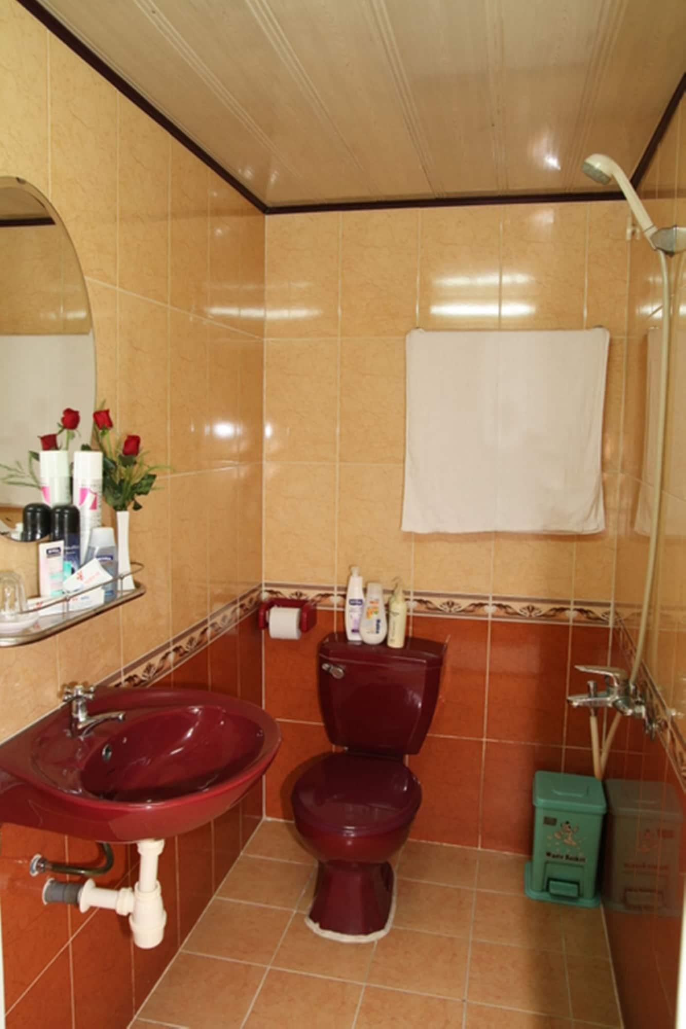 Khách sạn Thiên Vũ