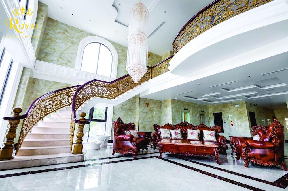 Royal Quang Binh Hotel 4*