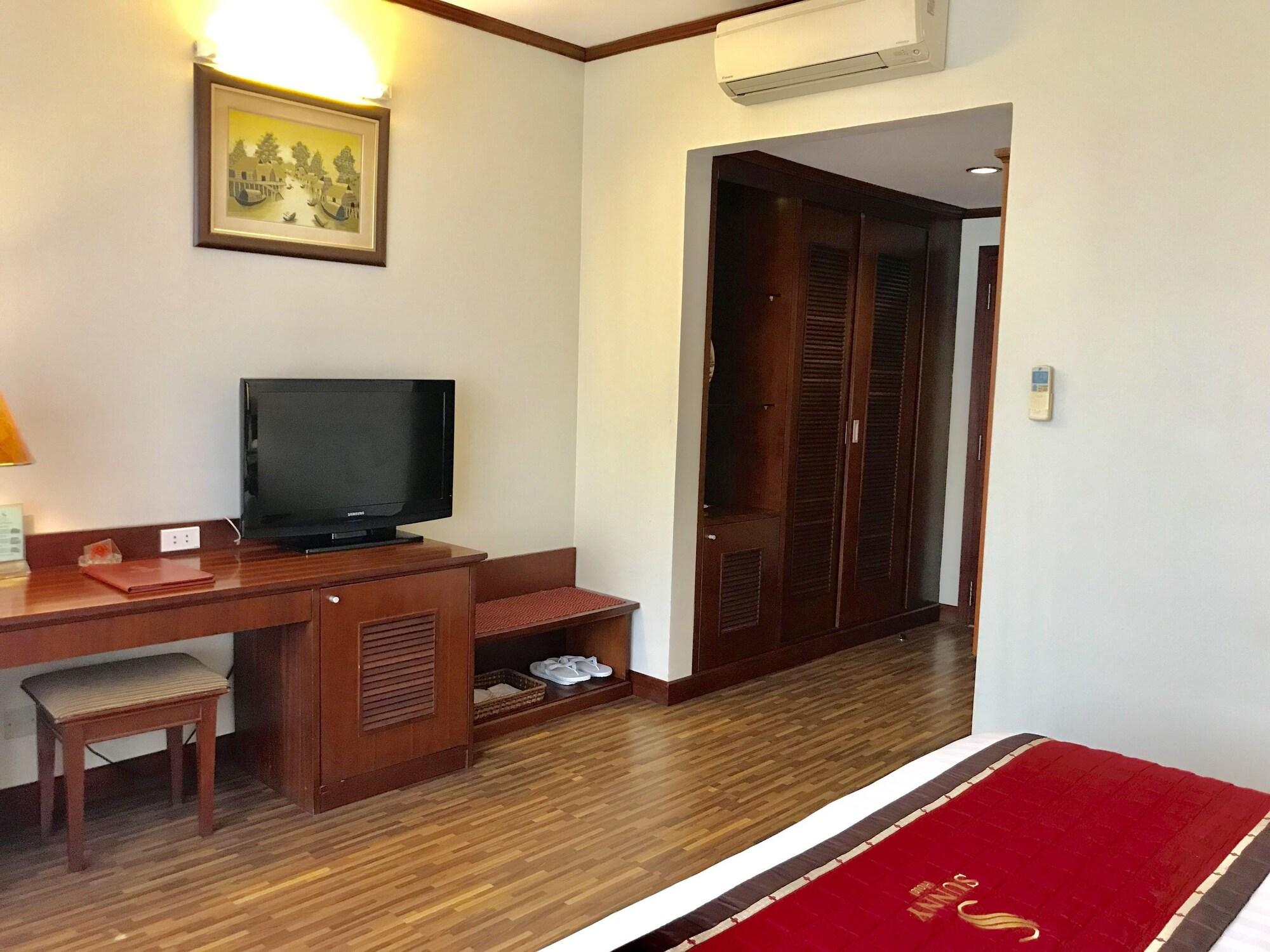 S79 Sunny Hotel 2