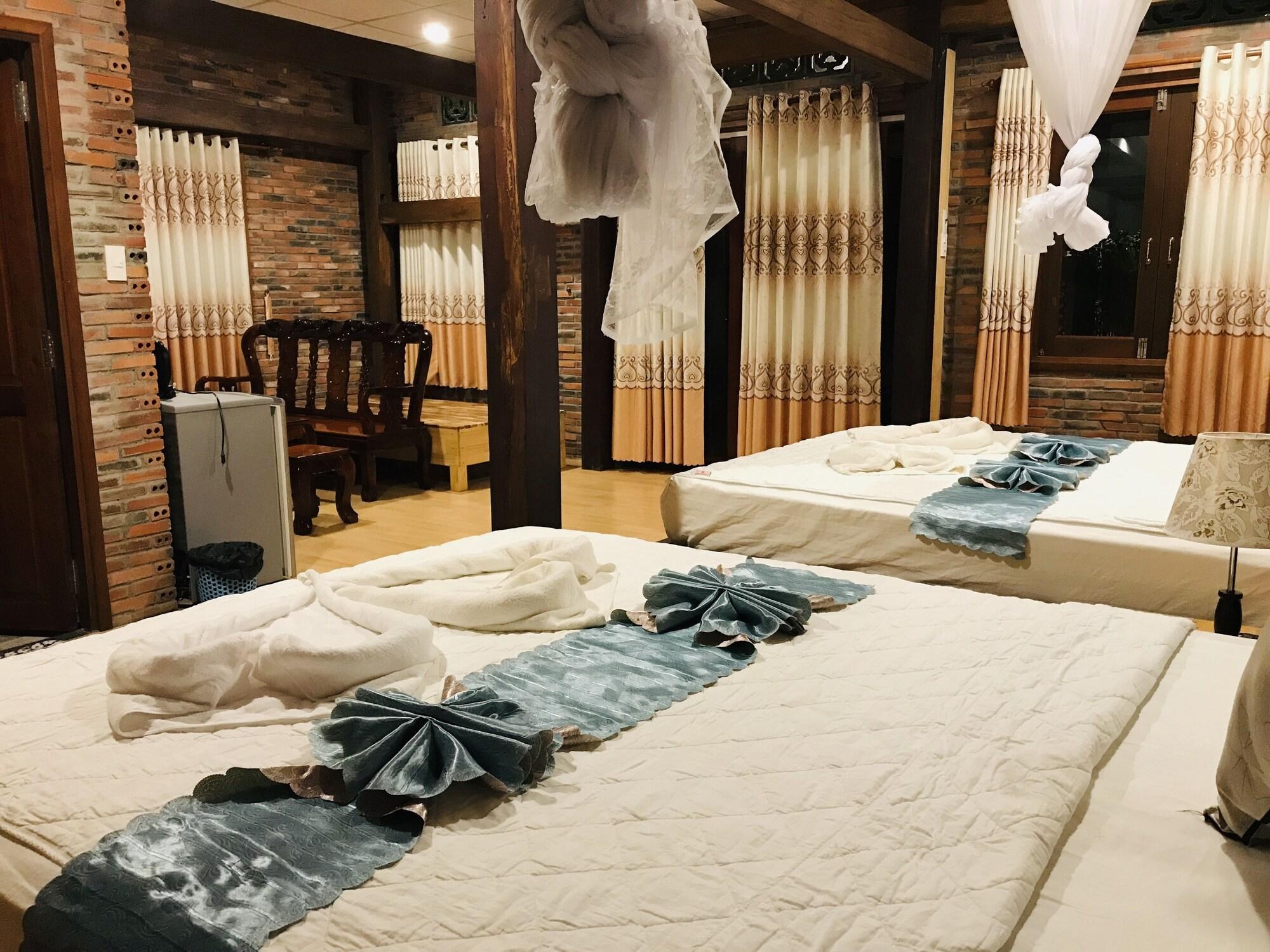 MAY Bungalow Hotel 2*