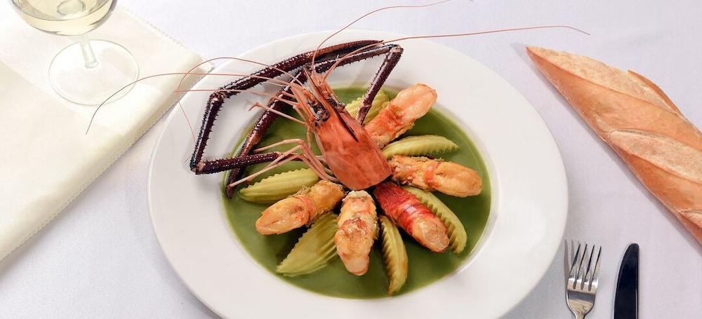 Phat Riverside Hotel Cần Thơ