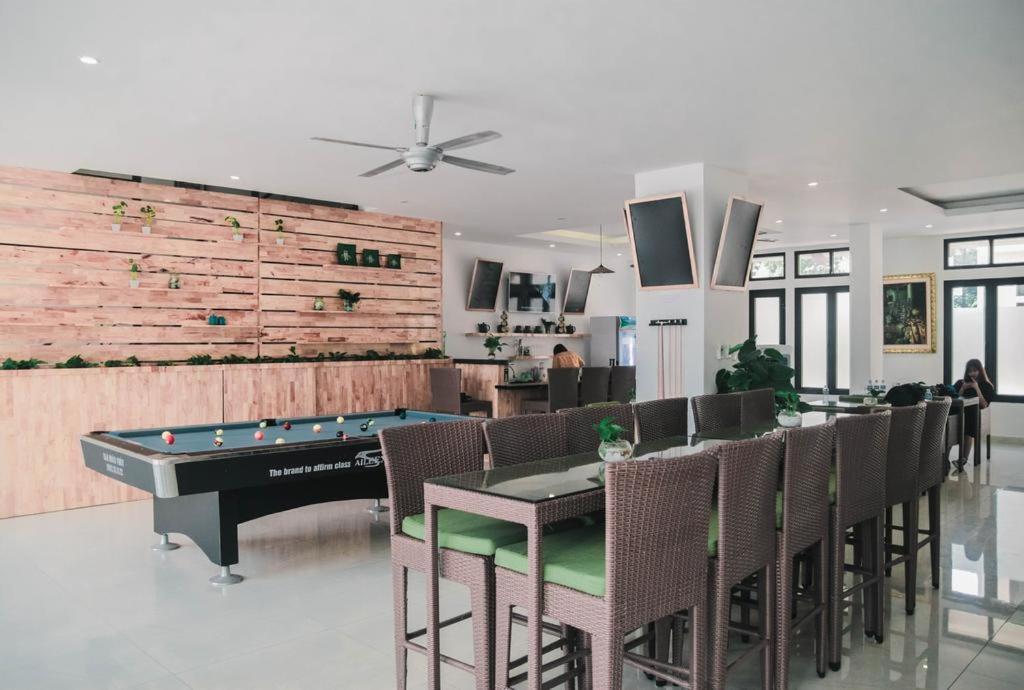 Homestay Halong & Me Hometel Double Ha Long