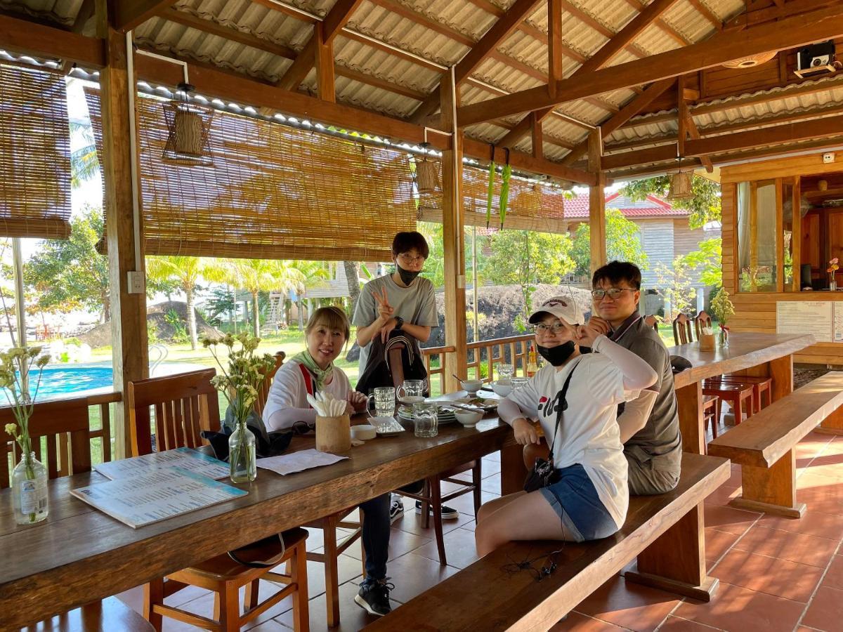 Cay Sao Resort