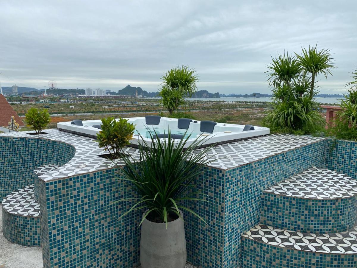 The Secret Halong Hotel