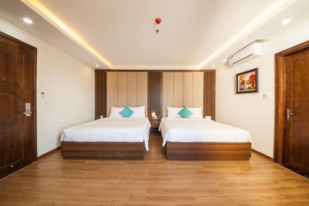 Hotel Pariat River Front