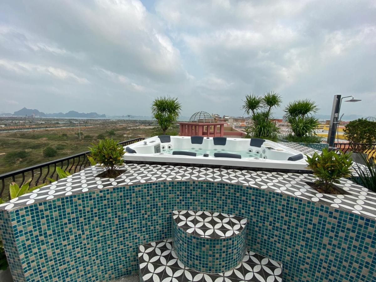 Hotel The Secret Halong