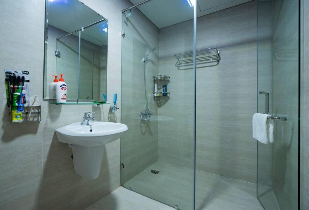 *ha Long @ Sunrise - 2 Br Apartment Ha Long