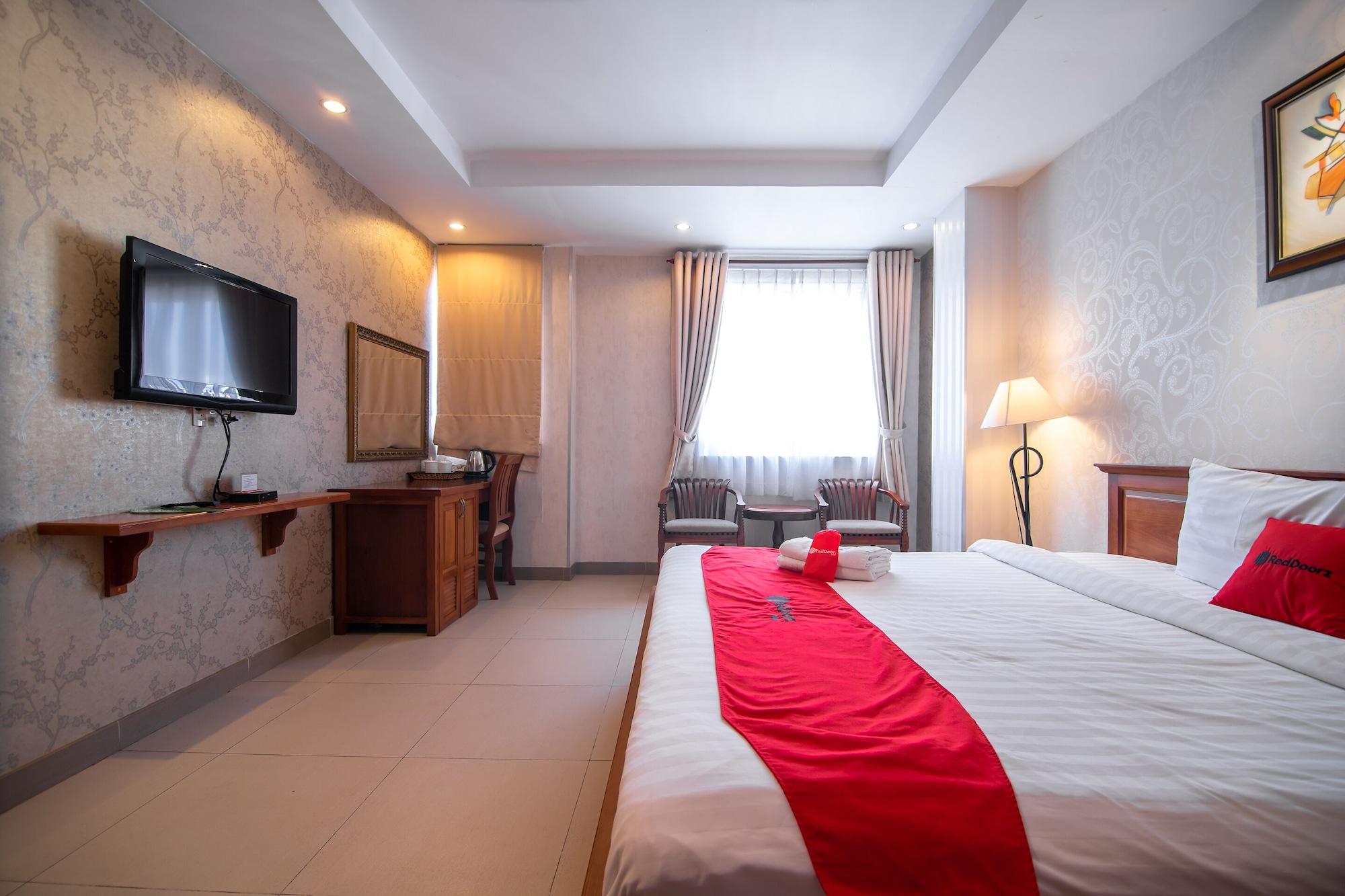 Reddoorz Premium White Lion Ho-Chi-Minh-Stadt